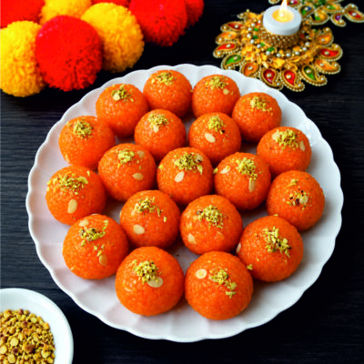 Mawa Coconut Laddu